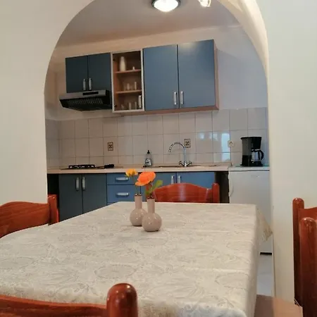 Pet Friendly Licul Apartment Rabac